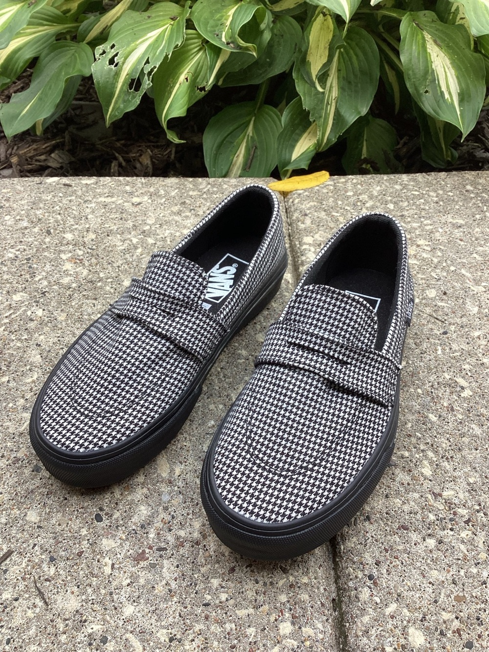 Vans Houndstooth‎ Slip On Loafers Black White Canvas Shoes Women’s 5 Men’s 3.5